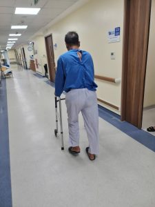 Bệnh nhân hoại tử chỏm xương đùi giai đoạn cuối thay khớp háng đường sau 3 491372869 122152160450543531 7254815420647636288 n